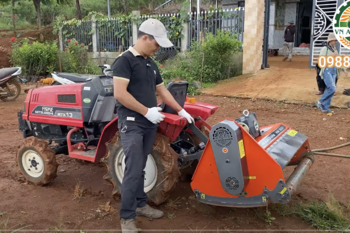 HÀNH TRÌNH GIAO MÁY PHÁT CỎ TRỤC BĂM TẠI ĐẮK NÔNG Phần2 -Hướng Dẫn Bảo Dưỡng & Những Chú Ý Cần Thiết